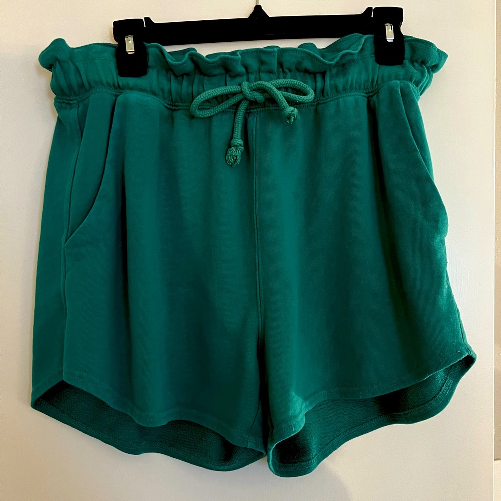 Universal thread, medium, bright green, drawstring, sweat shorts